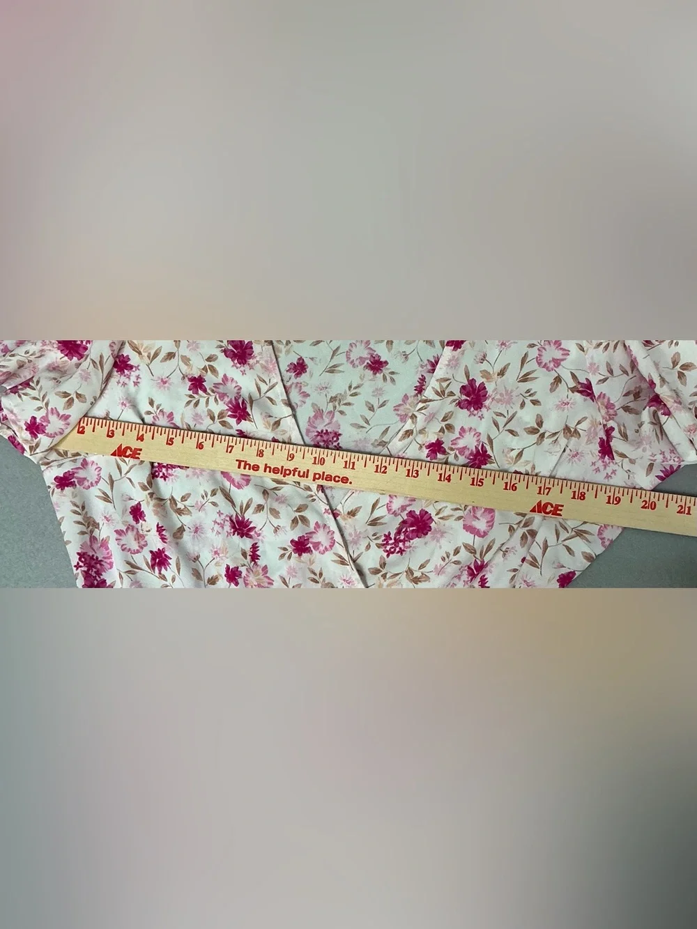 Lauren Conrad Pink White Floral Wrap Dress M Short Flutter Sleeve V-Neck Boho